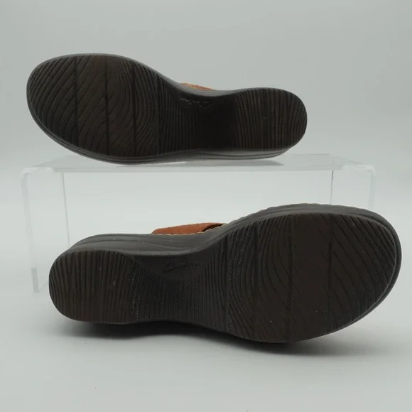 Clarks Women's Sandals in Rust Brown - Picture 7 of 10